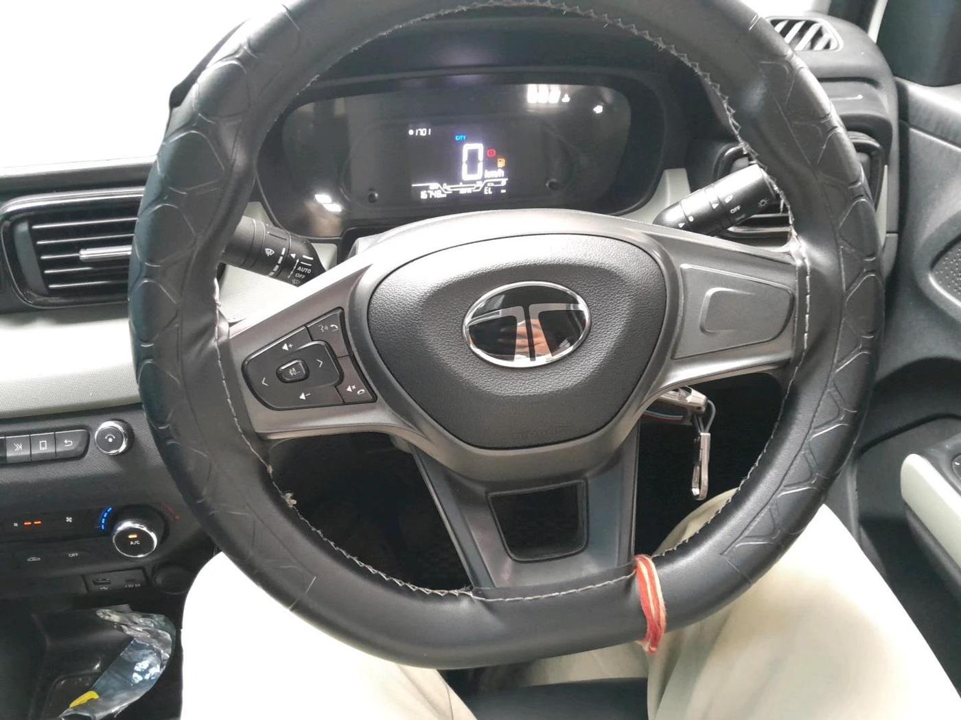 2024 Tata PUNCH Adventure (S), Petrol, Manual, 16,748 km, interior