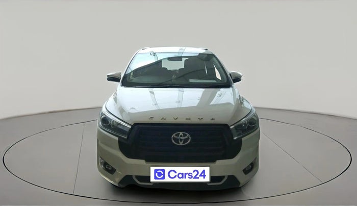 2020 Toyota Innova Crysta 2.4 VX 7 STR, Diesel, Manual, 1,60,573 km, exterior