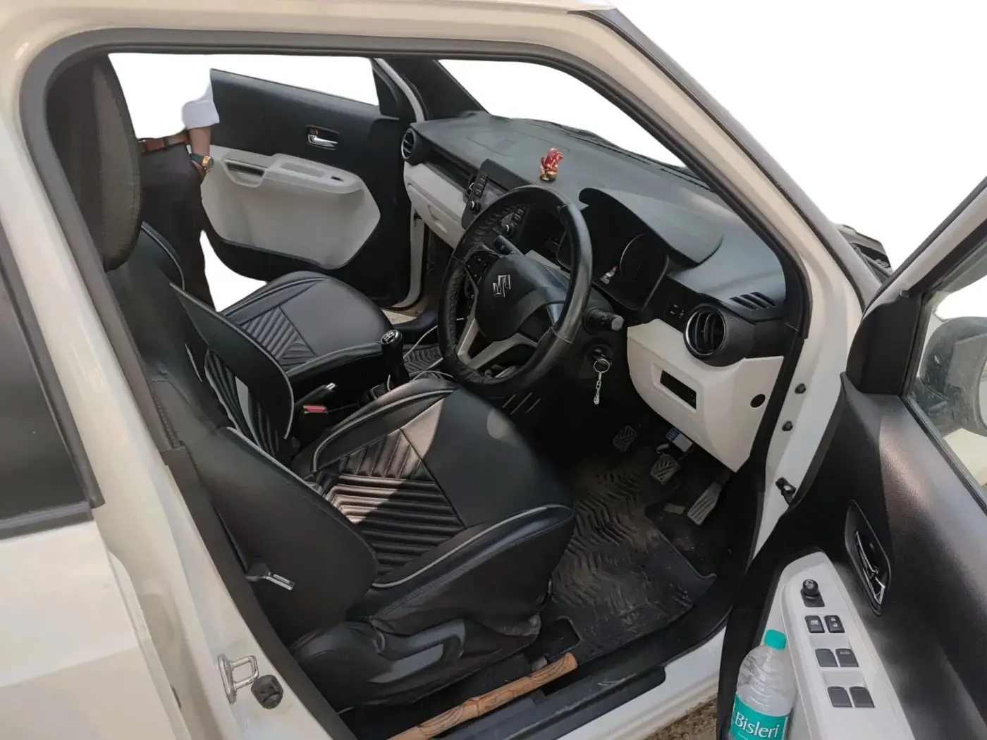 2018 Maruti IGNIS DELTA 1.2, Petrol, Manual, 90,177 km, interior