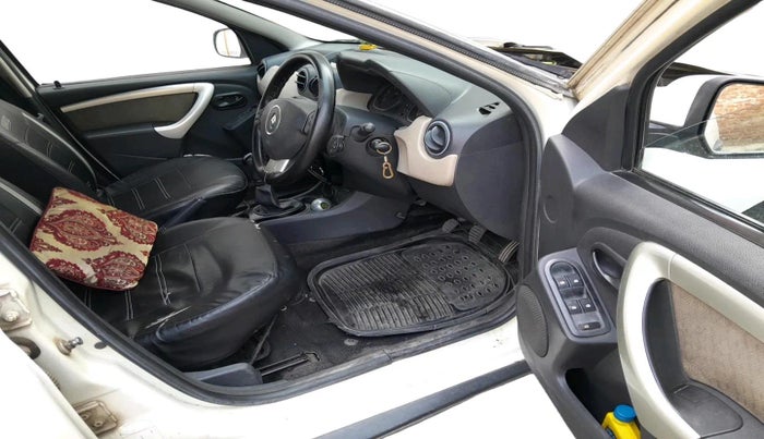 2014 Renault Duster 85 PS RXL DIESEL, Diesel, Manual, 83,435 km, interior