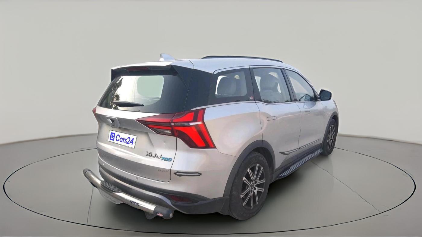 2021 Mahindra XUV700 AX 7 P AT 7 STR, Petrol, Automatic, 43,587 km, exterior