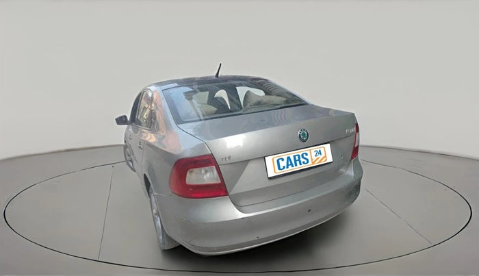 2012 Skoda Rapid ELEGANCE 1.6 TDI CR MT, Diesel, Manual, 77,280 km, exterior