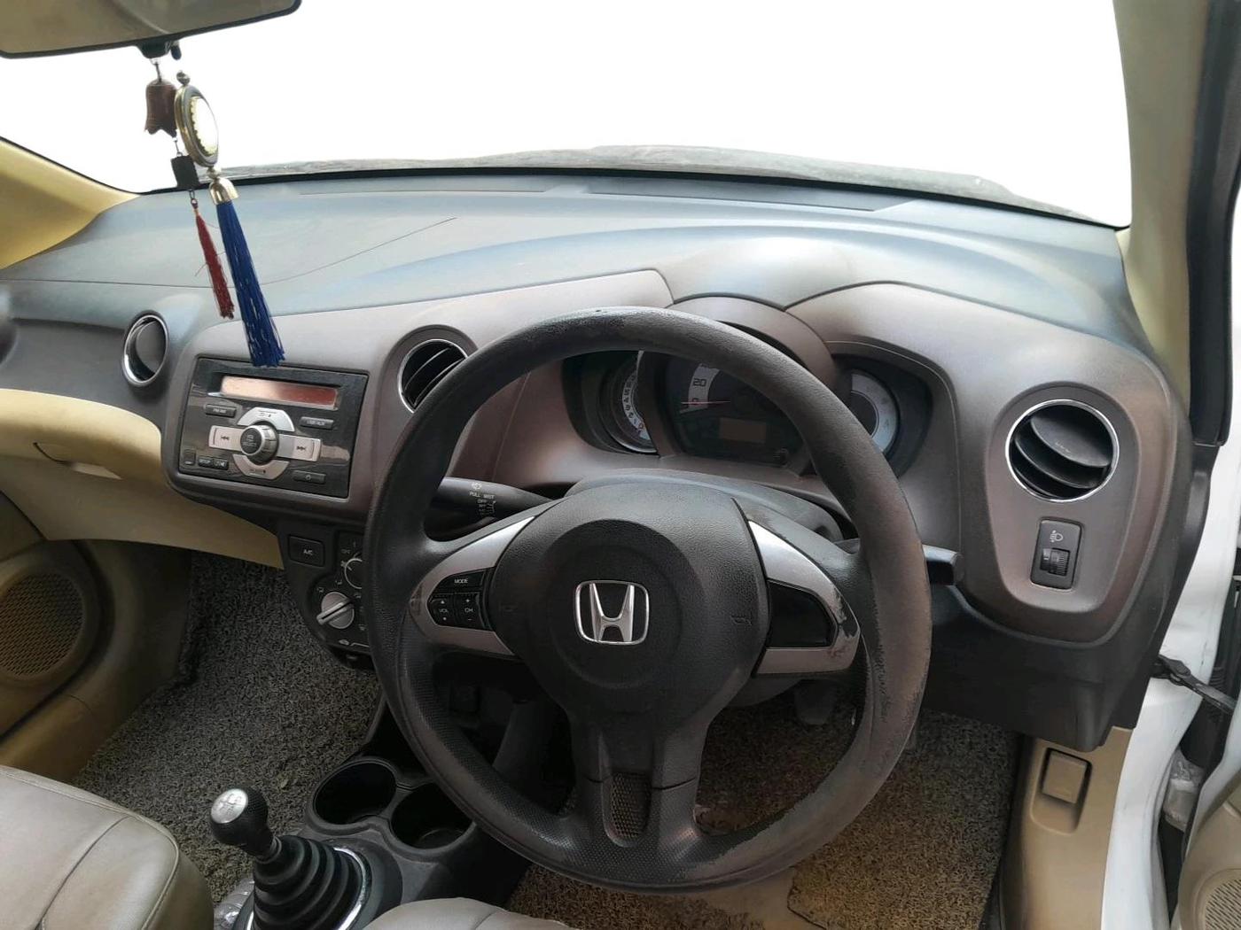 2013 Honda Brio S MT, Petrol, Manual, 99,278 km, interior