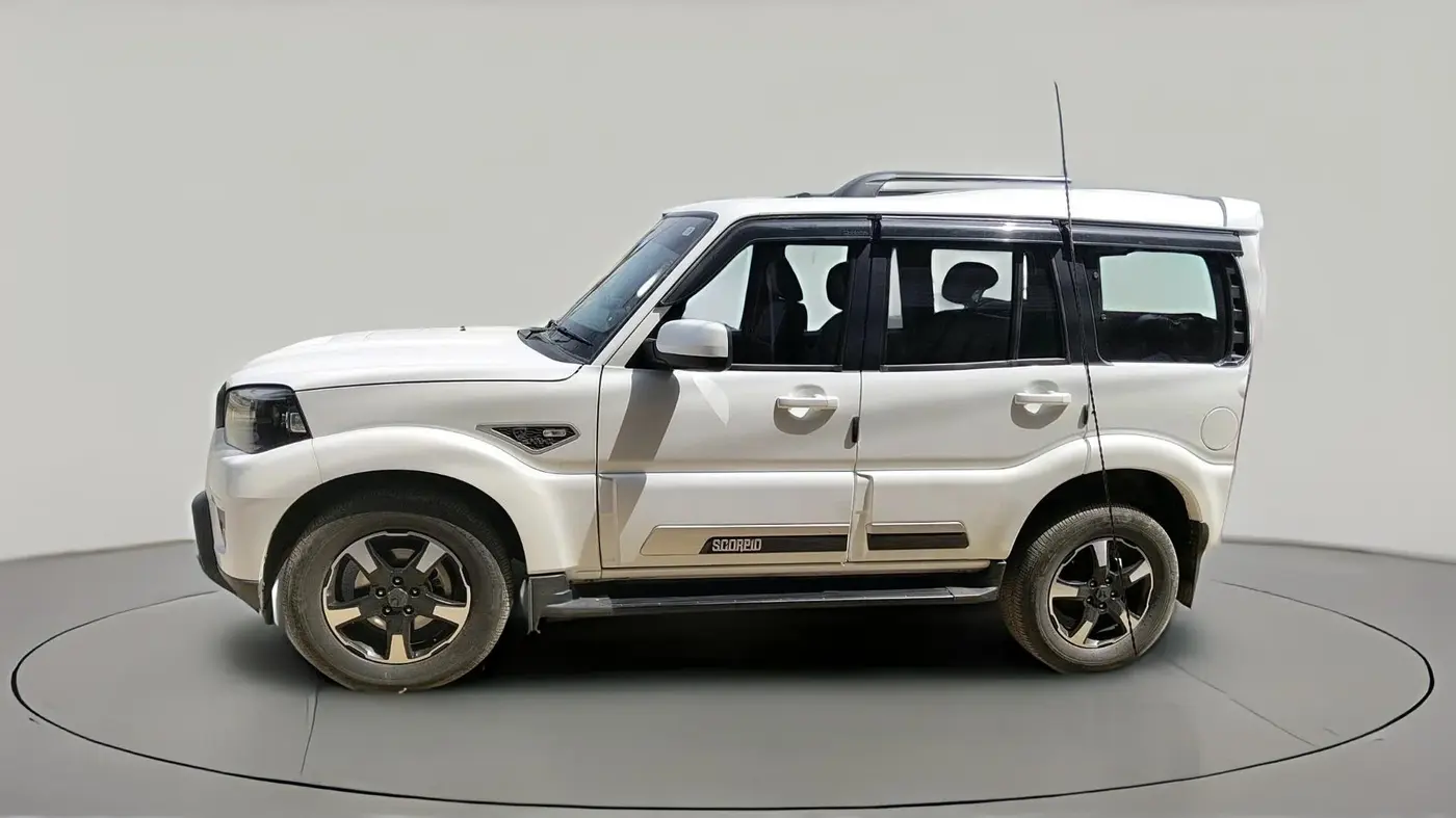 2024 Mahindra SCORPIO CLASSIC S11 7STR, Diesel, Manual, 15,885 km, exterior