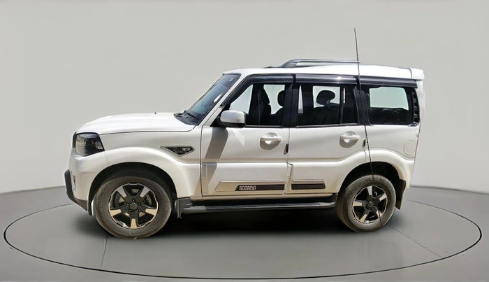 2024 Mahindra SCORPIO CLASSIC S11 7STR, Diesel, Manual, 15,885 km, exterior