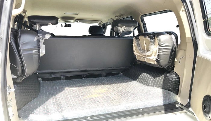 2024 Mahindra SCORPIO CLASSIC S11 7STR, Diesel, Manual, 15,885 km, exterior