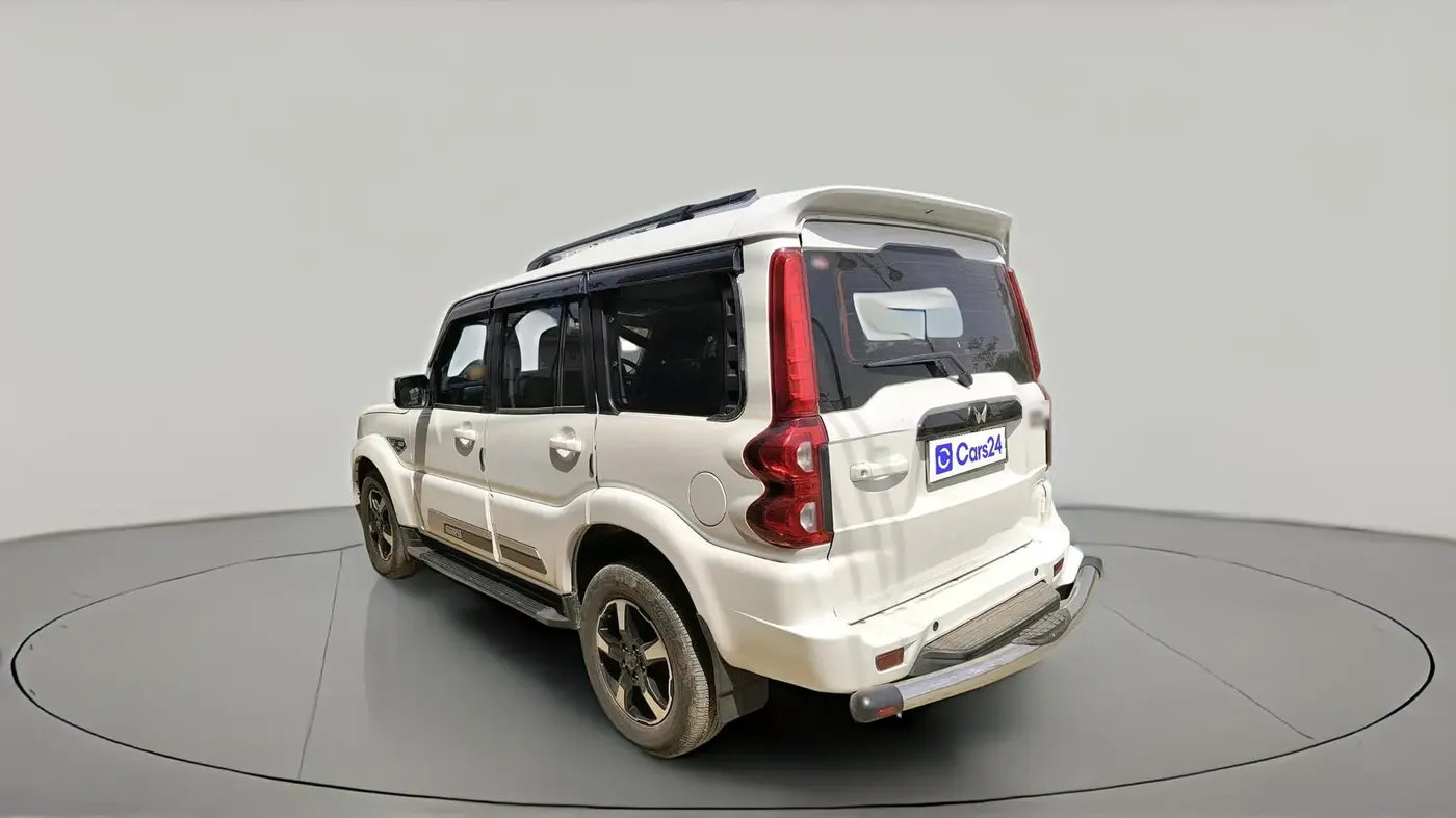 2024 Mahindra SCORPIO CLASSIC S11 7STR, Diesel, Manual, 15,885 km, exterior