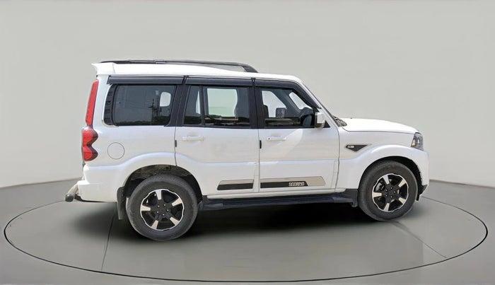 2024 Mahindra SCORPIO CLASSIC S11 7STR, Diesel, Manual, 15,885 km, exterior