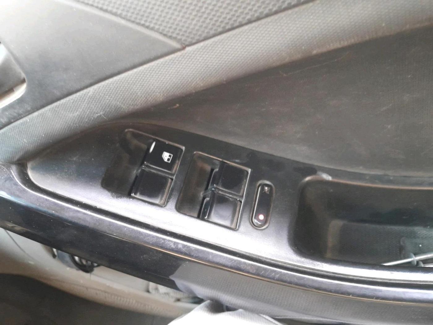 2019 Tata NEXON XT PLUS PETROL, Petrol, Manual, 61,099 km, interior