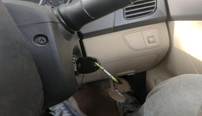 2014 Hyundai Eon MAGNA +, Petrol, Manual, 12,250 km, interior