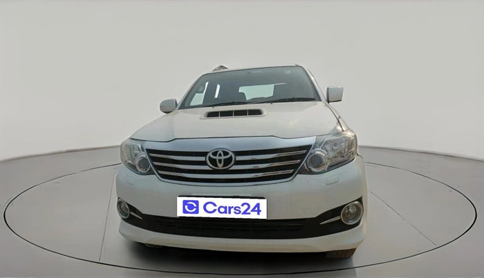 2015 Toyota Fortuner 3.0 4X2 MT, Diesel, Manual, 2,13,553 km, exterior