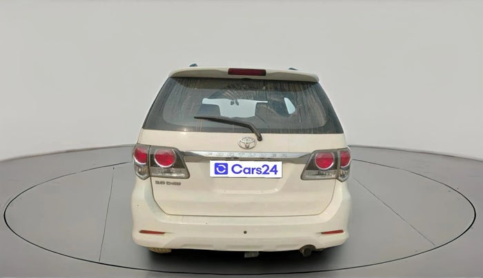 2015 Toyota Fortuner 3.0 4X2 MT, Diesel, Manual, 2,13,553 km, exterior