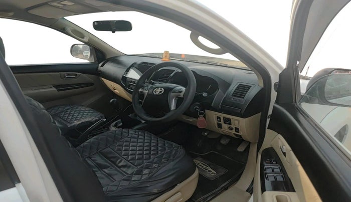 2015 Toyota Fortuner 3.0 4X2 MT, Diesel, Manual, 2,13,553 km, interior