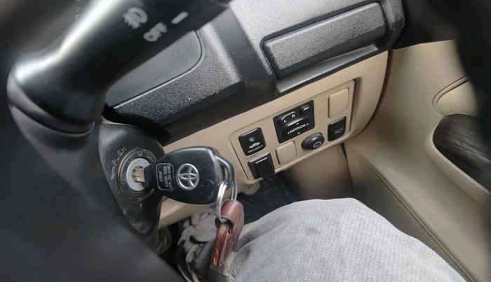 2015 Toyota Fortuner 3.0 4X2 MT, Diesel, Manual, 2,13,553 km, interior