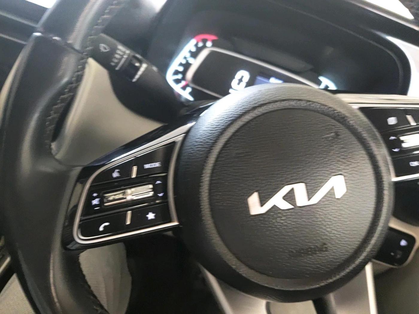 2021 KIA SONET HTX 1.0 IMT, Petrol, Manual, 30,853 km, interior