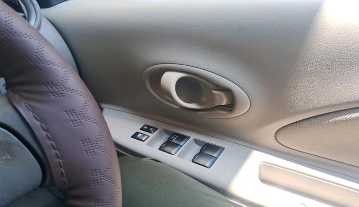 2013 Renault Pulse RXL DIESEL, Diesel, Manual, 66,465 km, interior