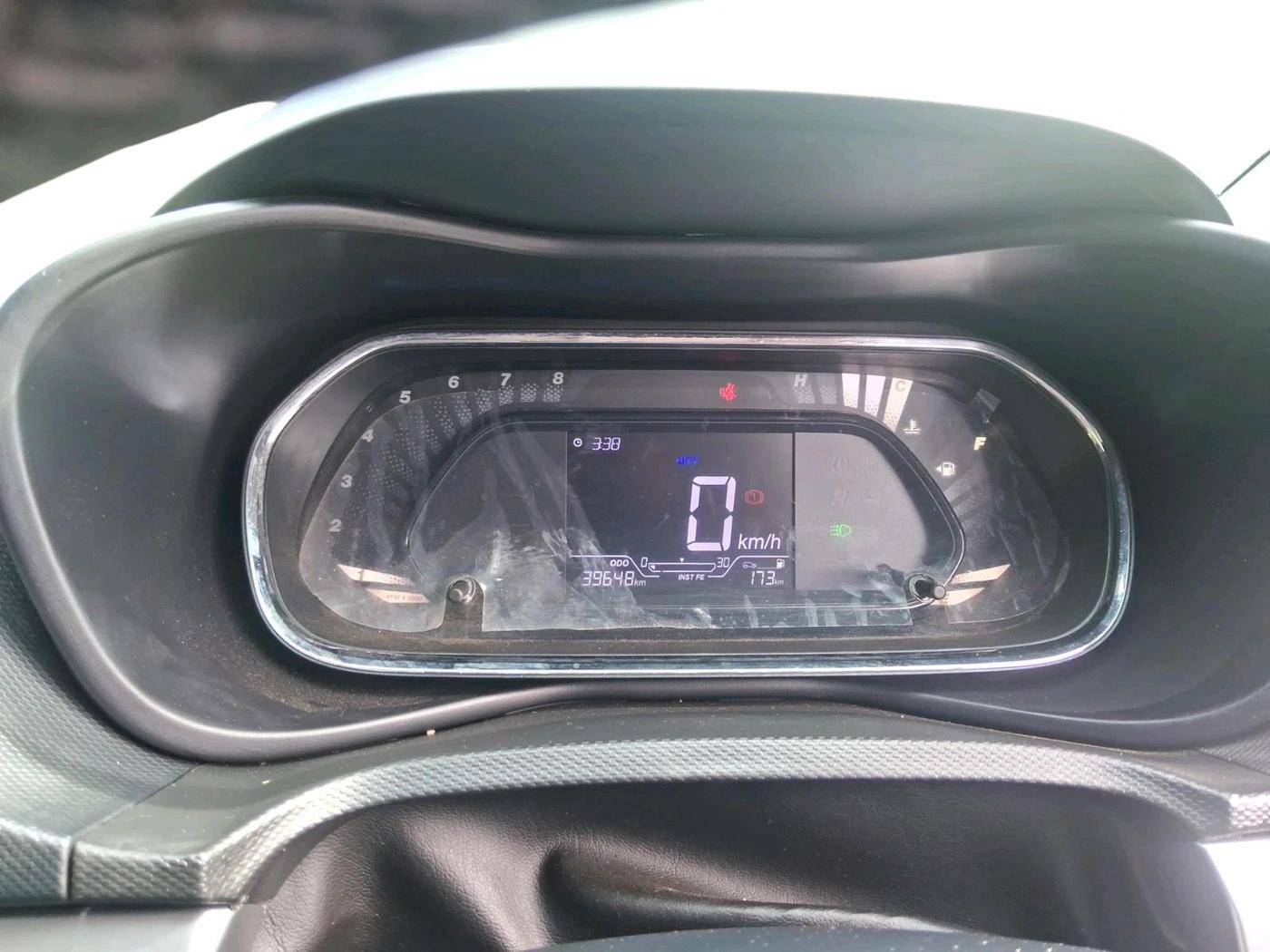 2021 Tata NEXON XM SUNROOF PETROL, Petrol, Manual, 39,648 km, interior