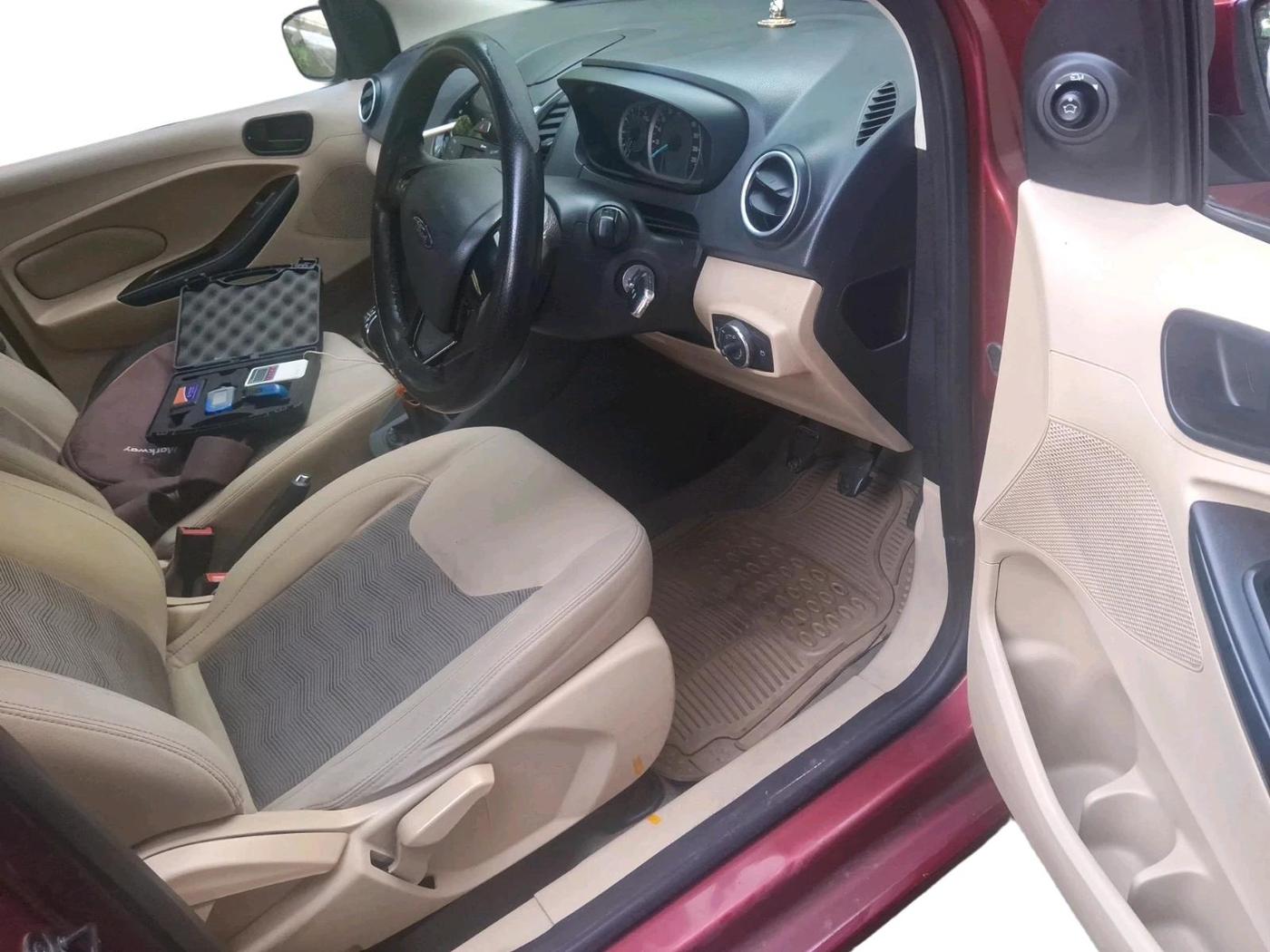 2017 Ford Figo Aspire TITANIUM1.5 DIESEL, Diesel, Manual, 2,39,315 km, interior