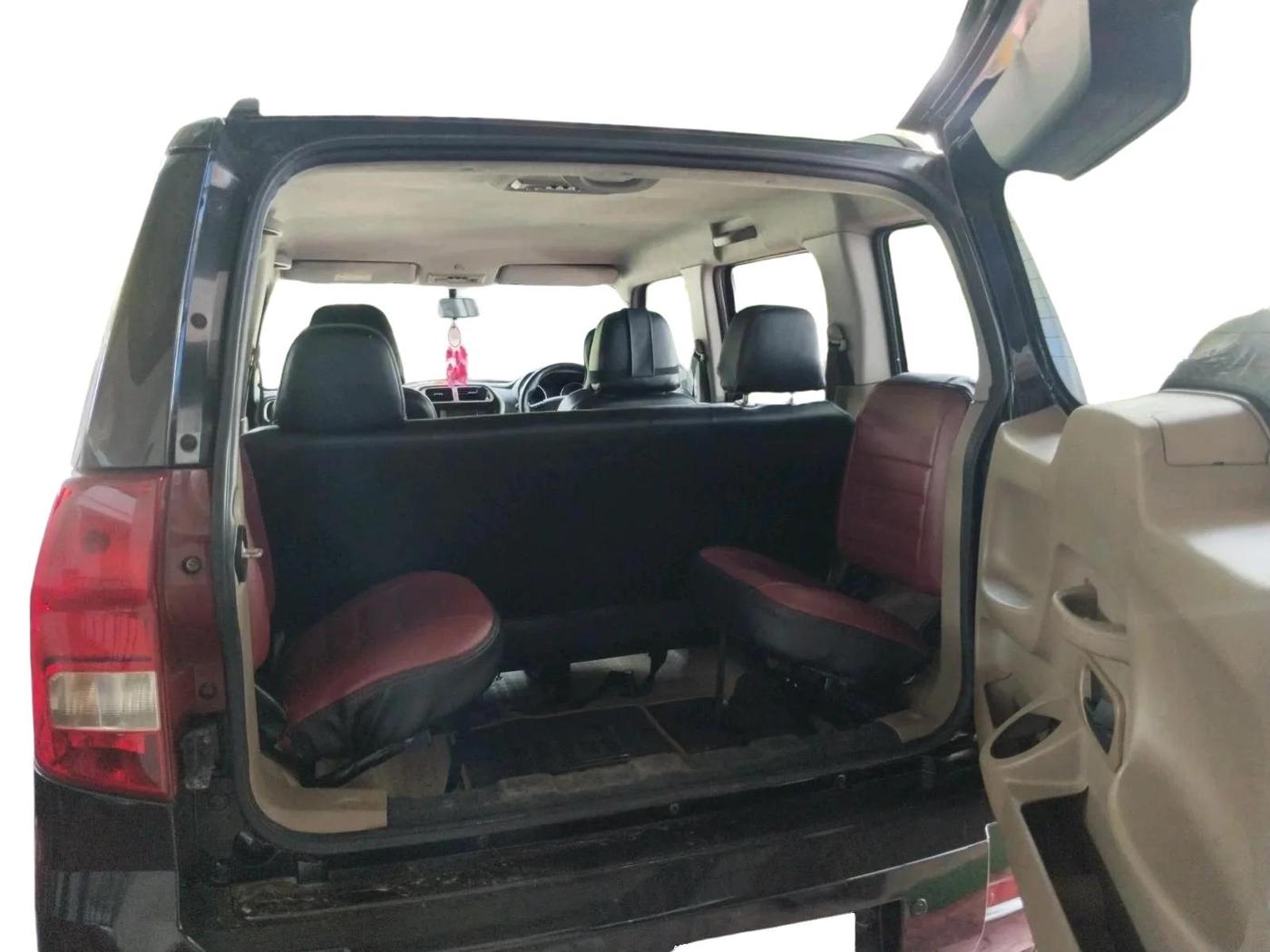 2015 Mahindra TUV300 T8, Diesel, Manual, 78,938 km, exterior