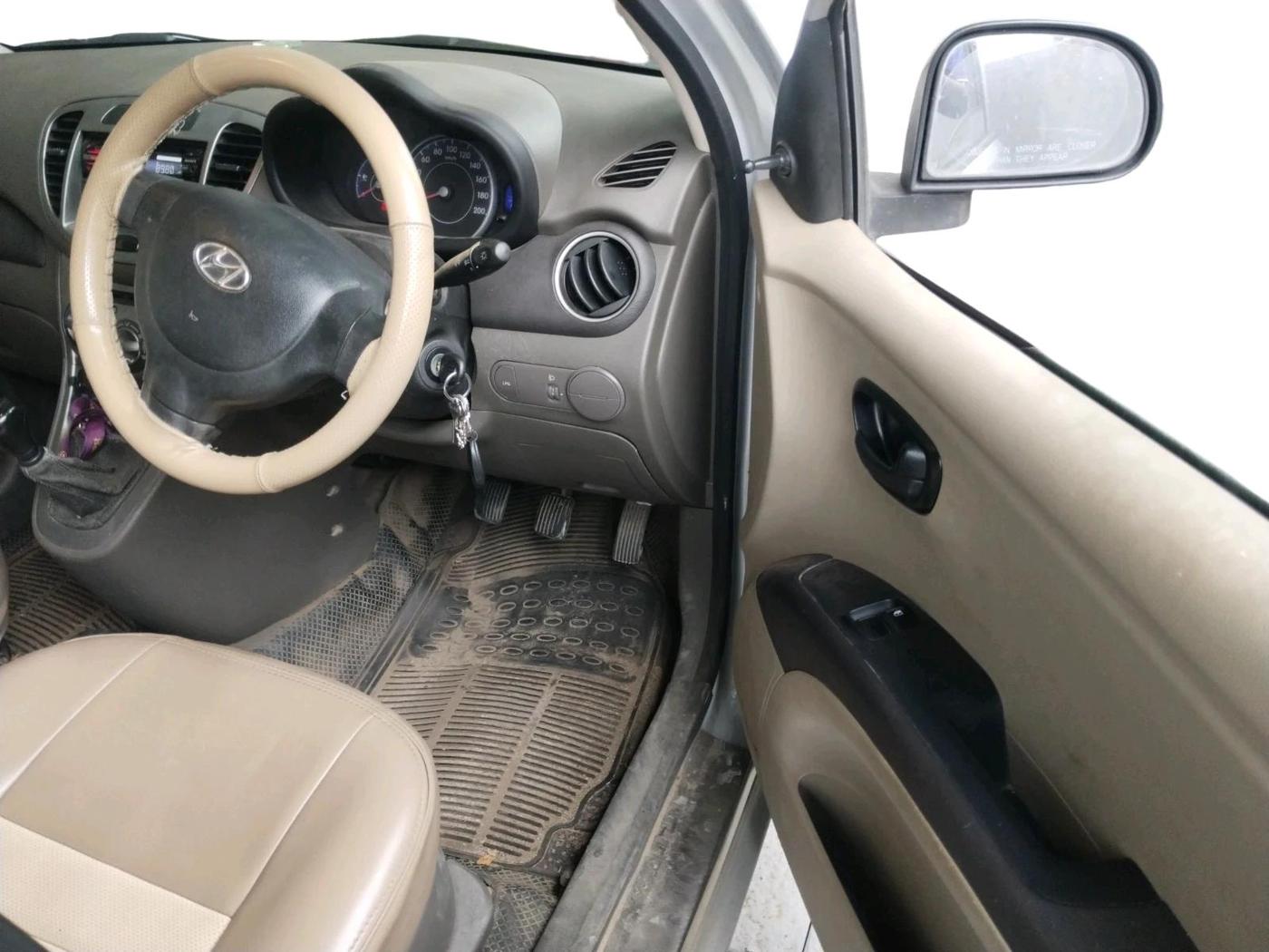 2012 Hyundai i10 ERA 1.1 LPG, Petrol, Manual, 92,232 km, interior