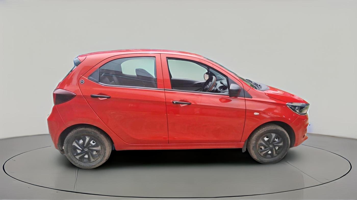 2023 Tata Tiago XE PETROL, Petrol, Manual, 12,112 km, exterior