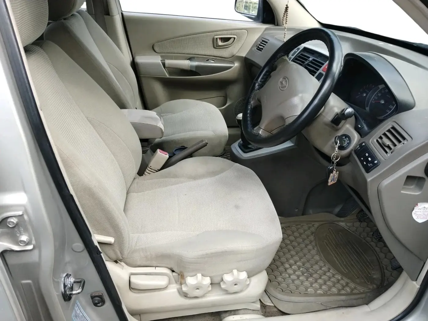 2006 Hyundai Tucson 2.0 CRDI, Diesel, Manual, 1,36,461 km, interior