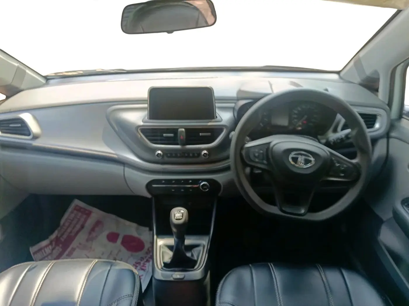 2020 Tata ALTROZ XT PETROL, Petrol, Manual, 36,793 km, interior