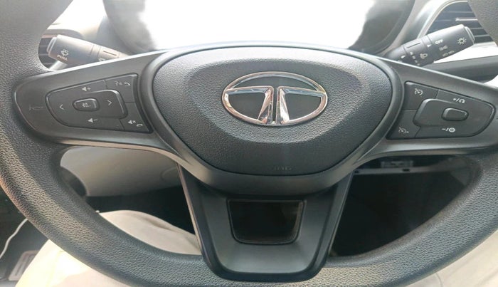 2020 Tata ALTROZ XT PETROL, Petrol, Manual, 36,793 km, interior