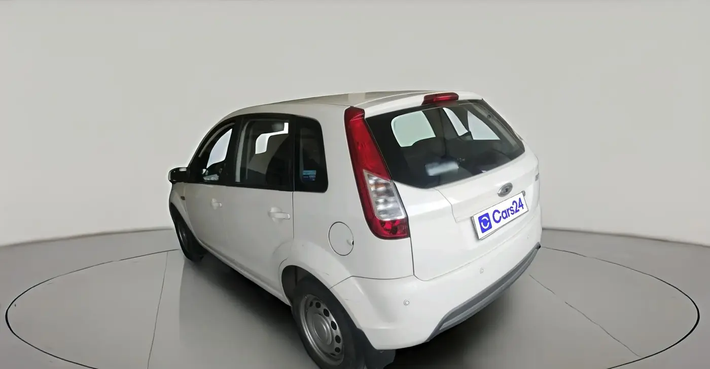 2015 Ford Figo LXI 1.2 PETROL, Petrol, Manual, 92,000 km, exterior
