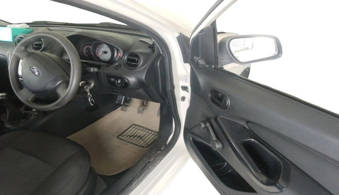 2015 Ford Figo LXI 1.2 PETROL, Petrol, Manual, 91,698 km, interior