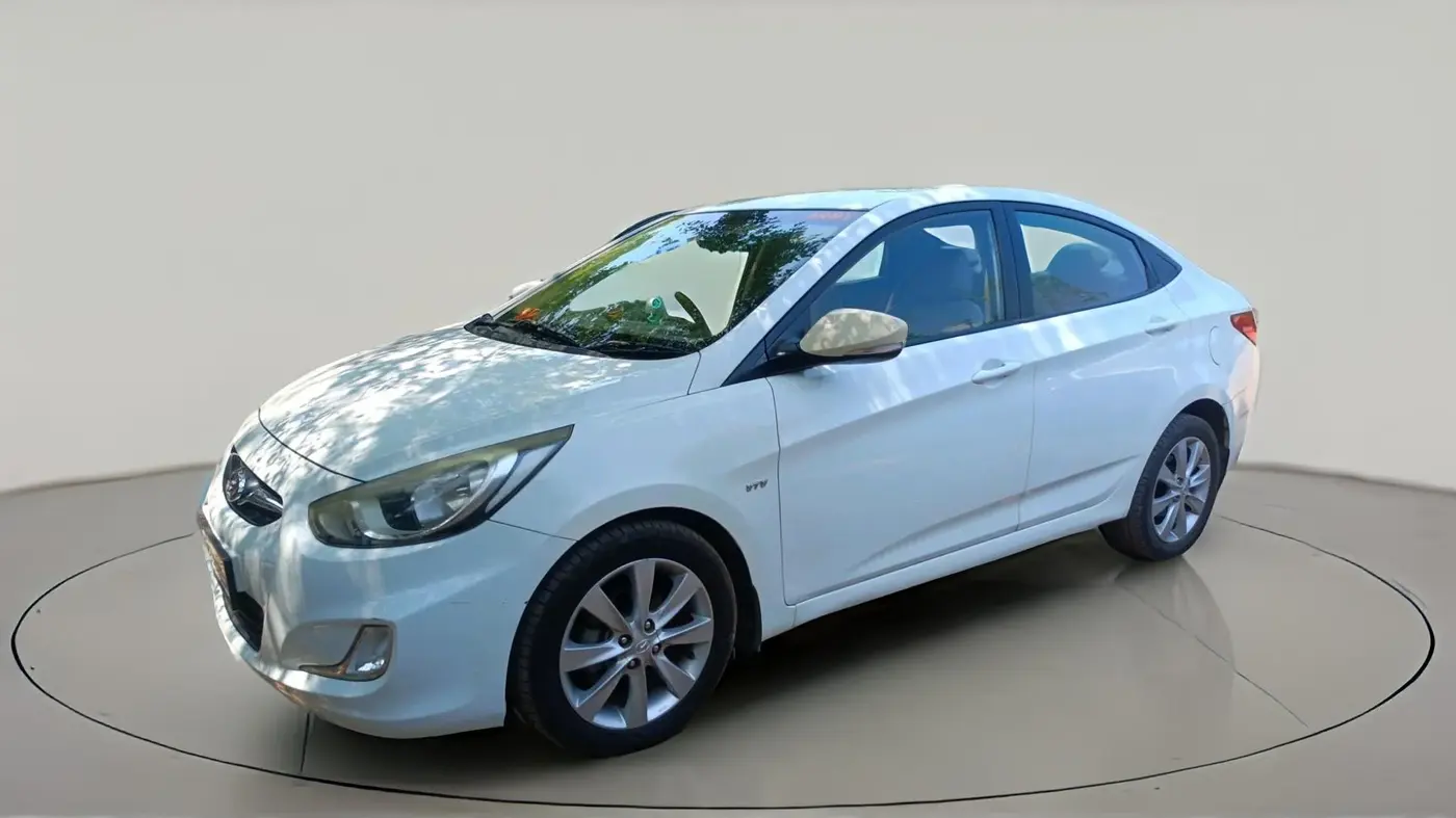 2012 Hyundai Verna FLUIDIC 1.6 VTVT SX, Petrol, Manual, 47,477 km, exterior