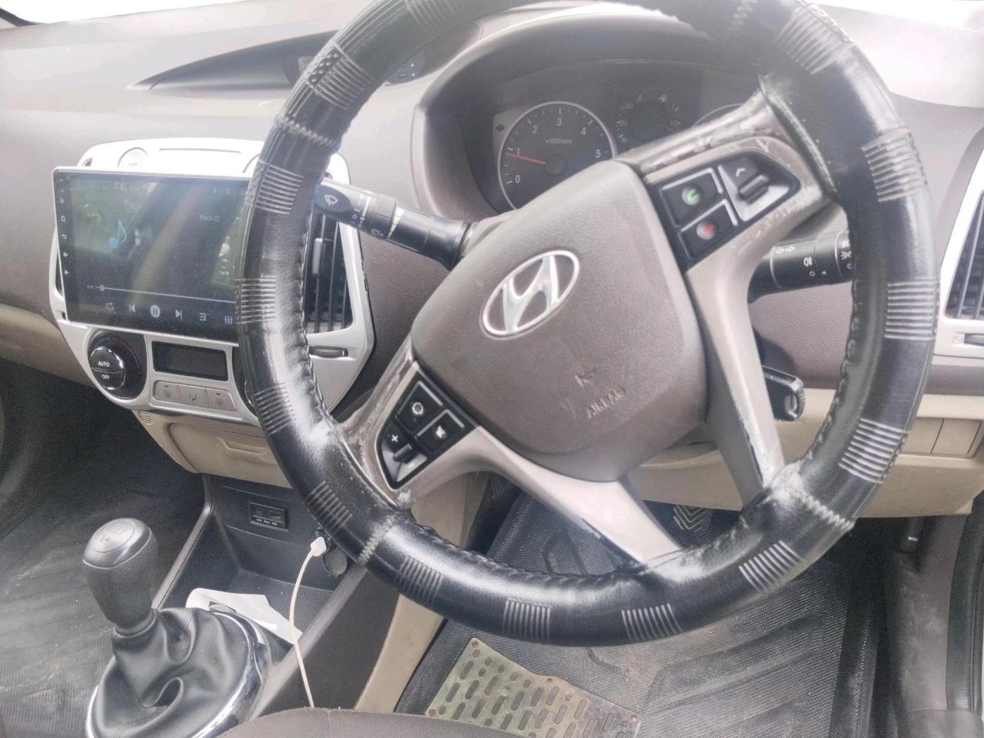 2011 Hyundai i20 SPORTZ 1.4 CRDI, Diesel, Manual, 86,693 km, interior