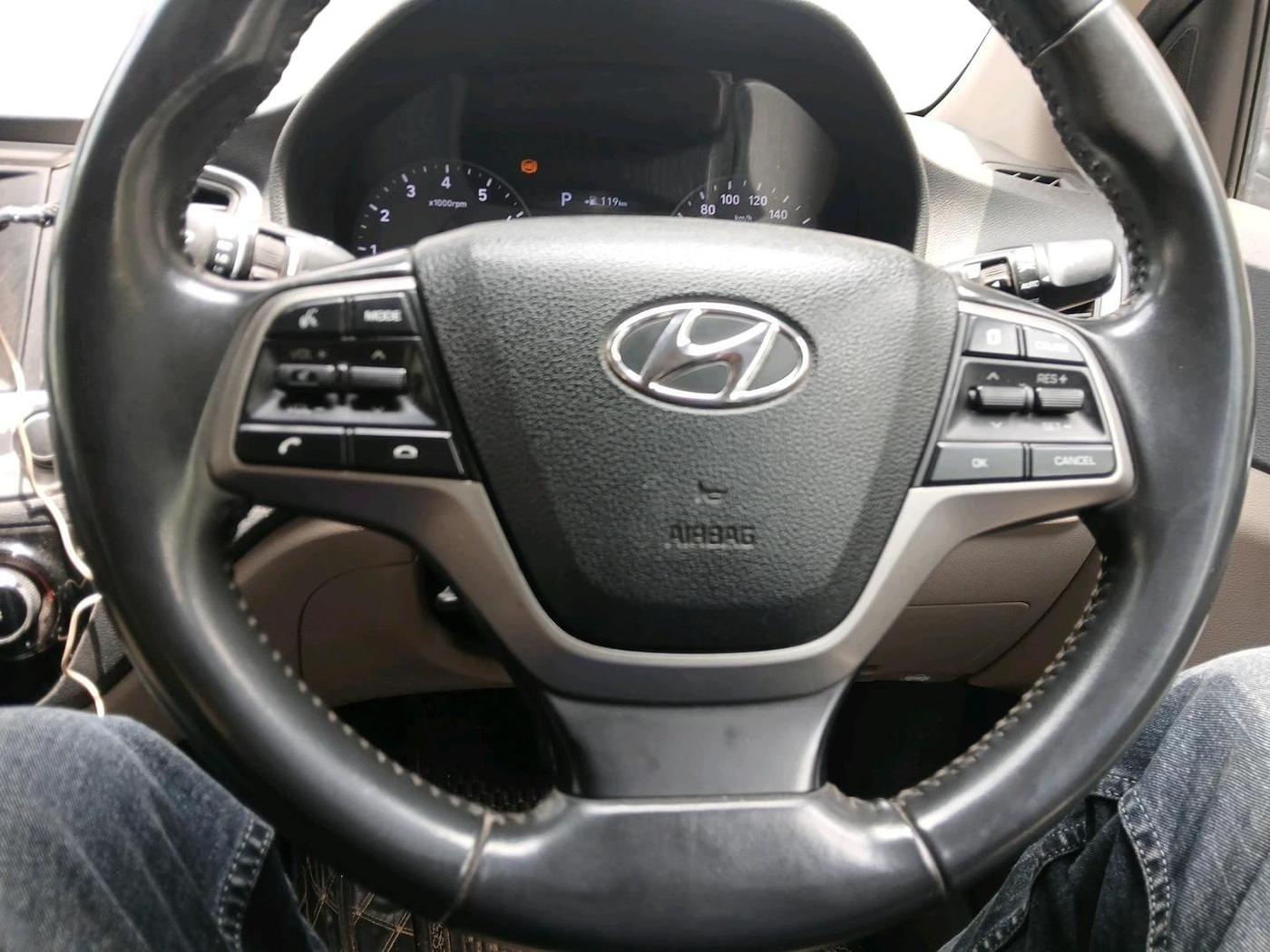 2019 Hyundai Verna 1.6 VTVT SX + AT, Petrol, Automatic, 50,724 km, interior