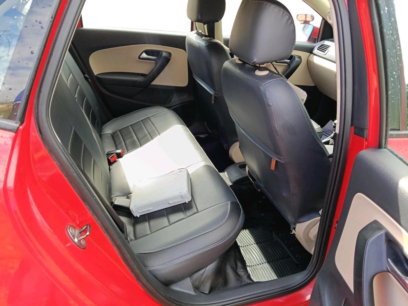 2016 Volkswagen Polo HIGHLINE1.2L, Petrol, Manual, 54,191 km, interior