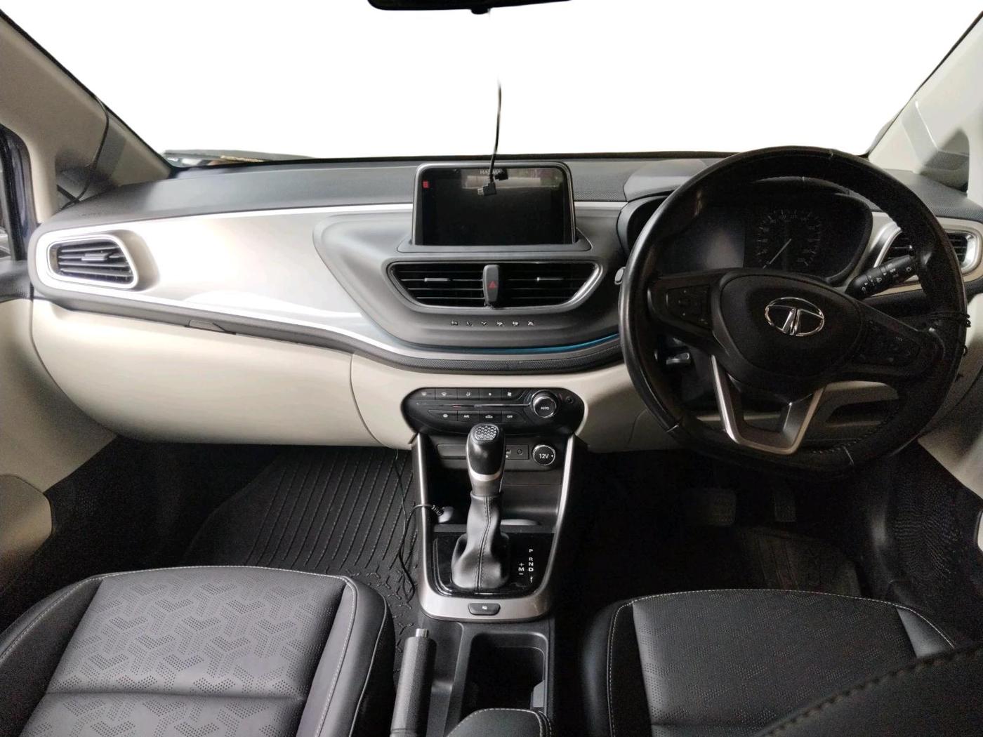 2022 Tata ALTROZ XZA PLUS, Petrol, Automatic, 29,525 km, interior
