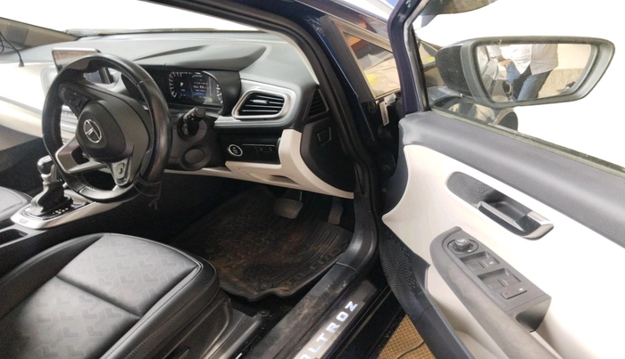 2022 Tata ALTROZ XZA PLUS, Petrol, Automatic, 29,525 km, interior
