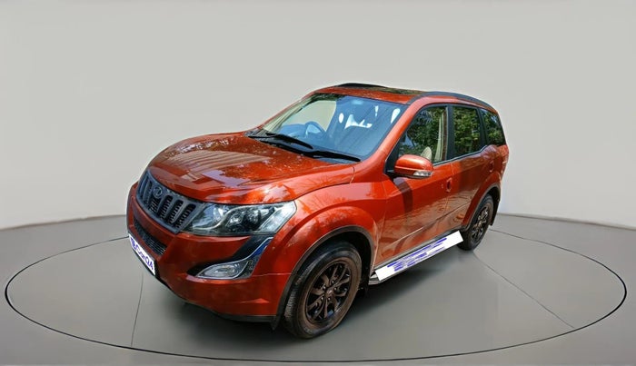 2015 Mahindra XUV500 W10, Diesel, Manual, 1,00,341 km, exterior