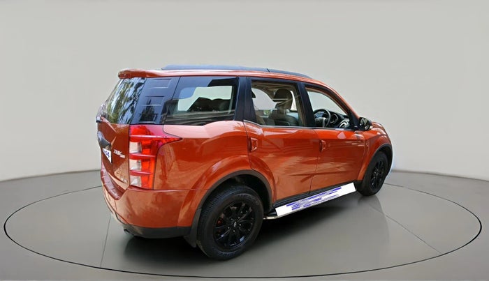 2015 Mahindra XUV500 W10, Diesel, Manual, 1,00,341 km, exterior