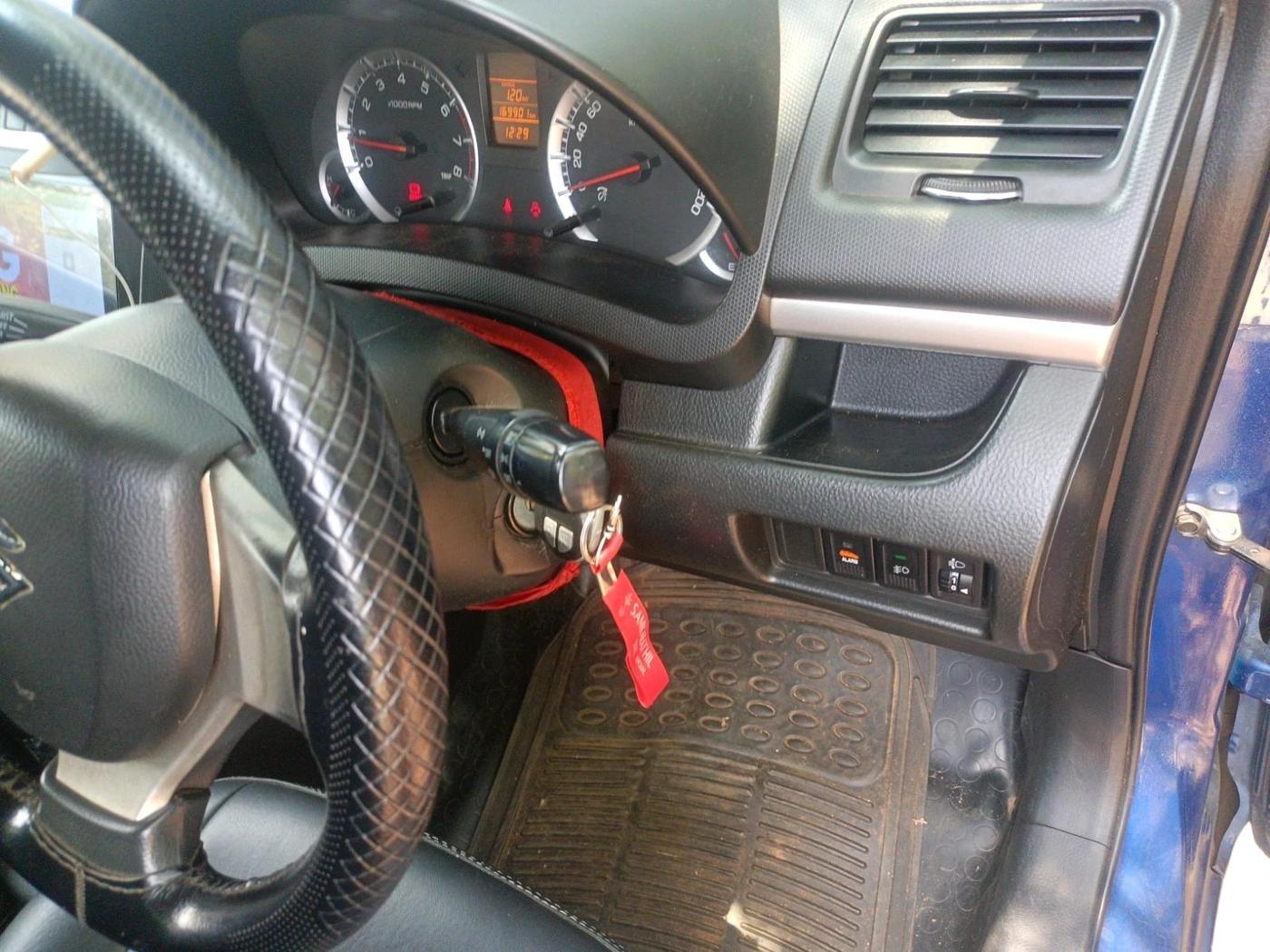 2014 Maruti Swift VXI, Petrol, Manual, 1,72,000 km, interior