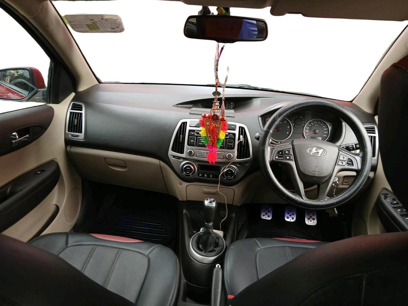 2012 Hyundai i20 SPORTZ 1.4 CRDI, Diesel, Manual, 1,03,374 km, interior