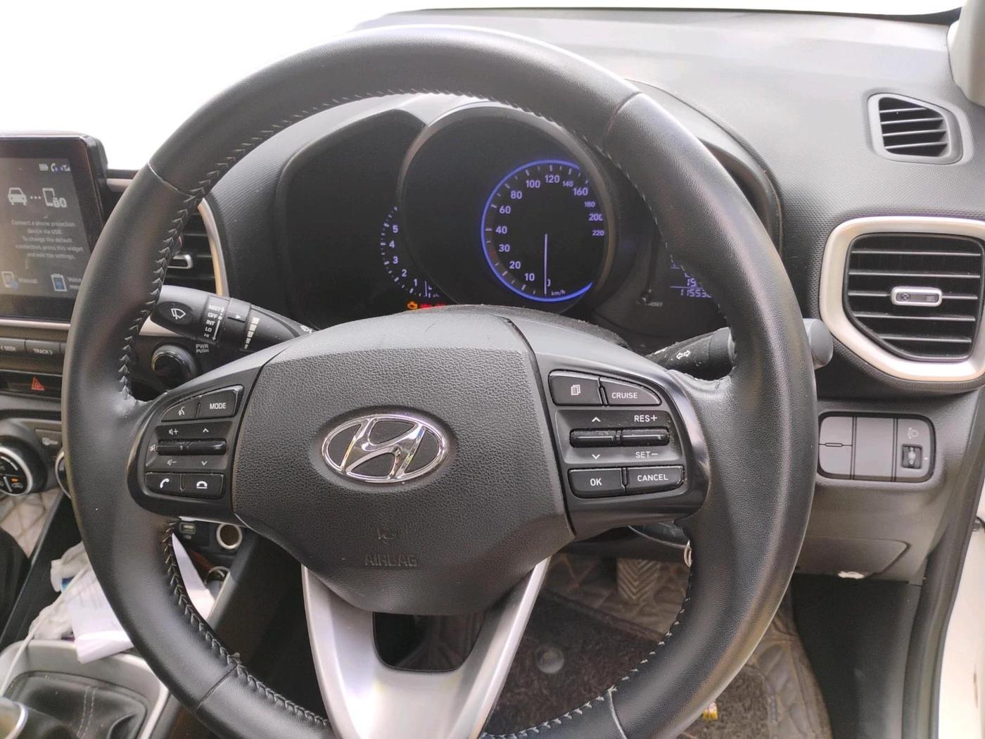 2019 Hyundai VENUE SX 1.0 TURBO, Petrol, Manual, 1,15,532 km, interior
