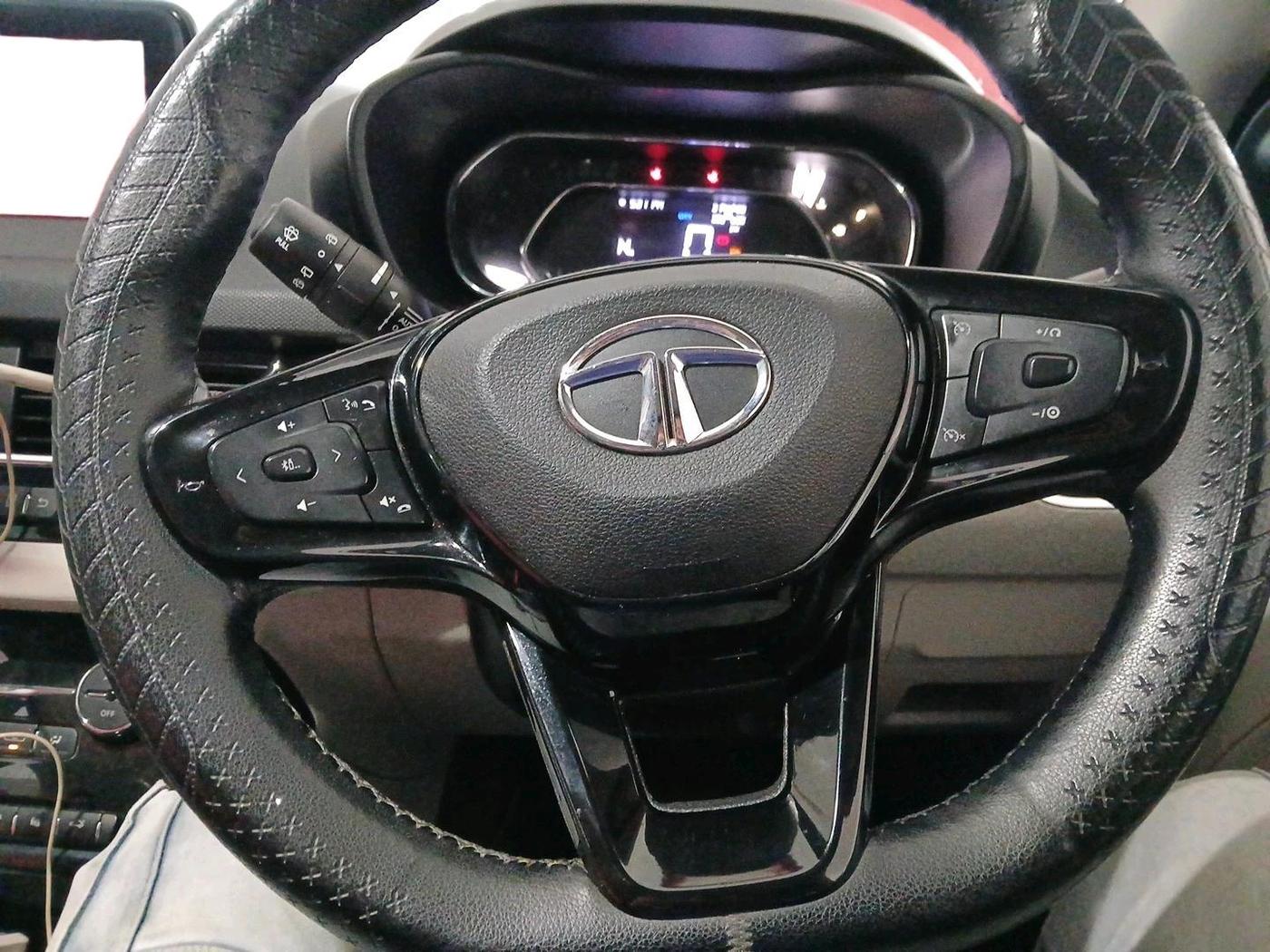2020 Tata NEXON XZA PLUS (O) DIESEL, Diesel, Automatic, 71,844 km, interior