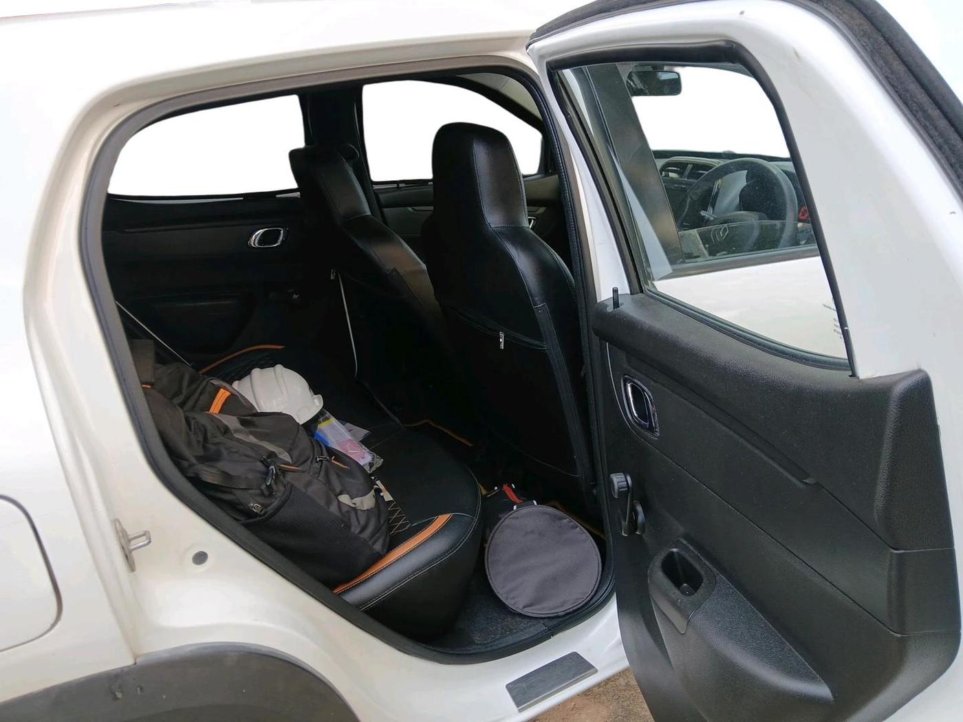2019 Renault Kwid RXT 1.0 AMT (O), Petrol, Automatic, 87,004 km, interior