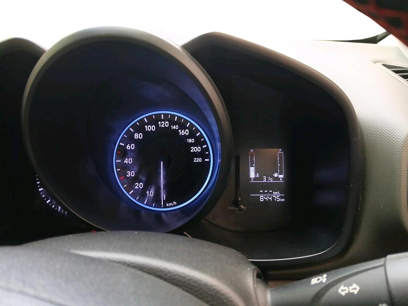 2020 Hyundai VENUE SX 1.0 TURBO, Petrol, Manual, 84,475 km, interior