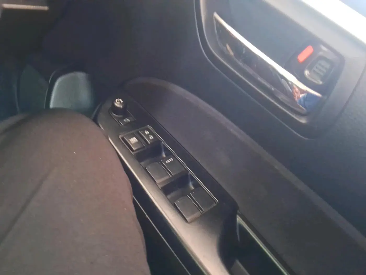 2016 Maruti Swift VXI, Petrol, Manual, 35,125 km, interior