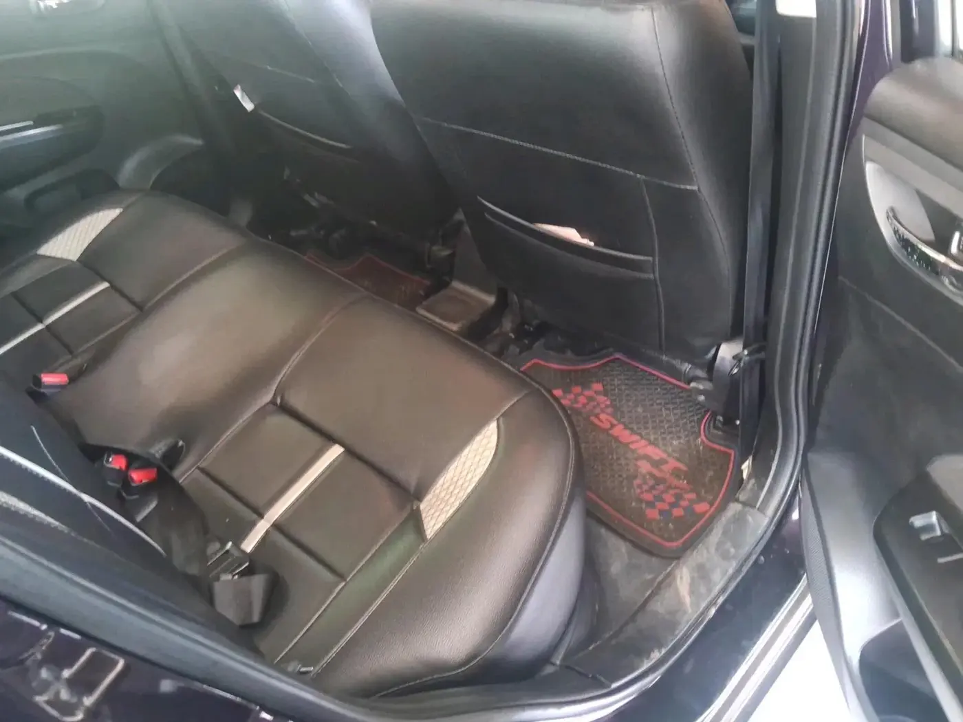 2016 Maruti Swift VXI, Petrol, Manual, 35,125 km, interior
