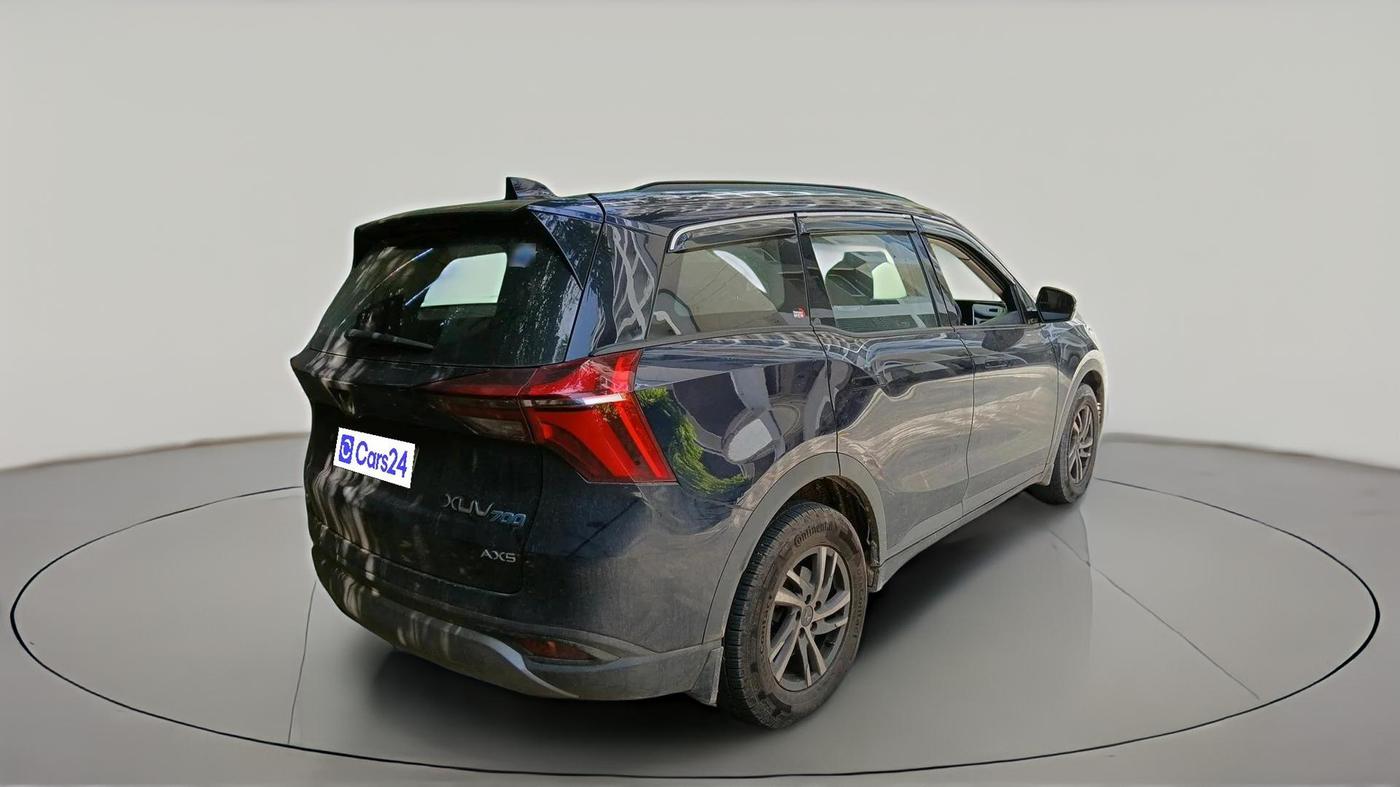 2021 Mahindra XUV700 AX 5 P MT 5 STR, Petrol, Manual, 48,310 km, exterior