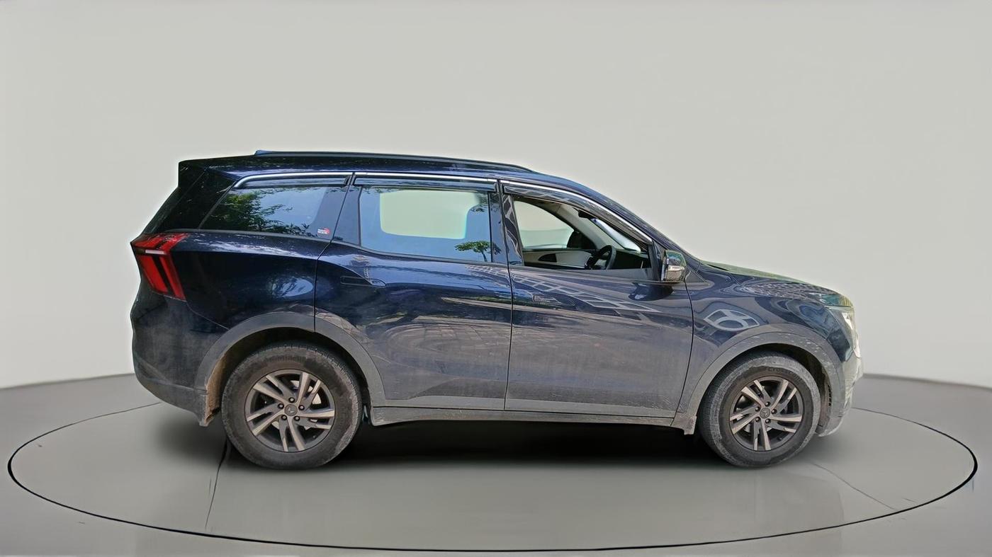2021 Mahindra XUV700 AX 5 P MT 5 STR, Petrol, Manual, 48,310 km, exterior