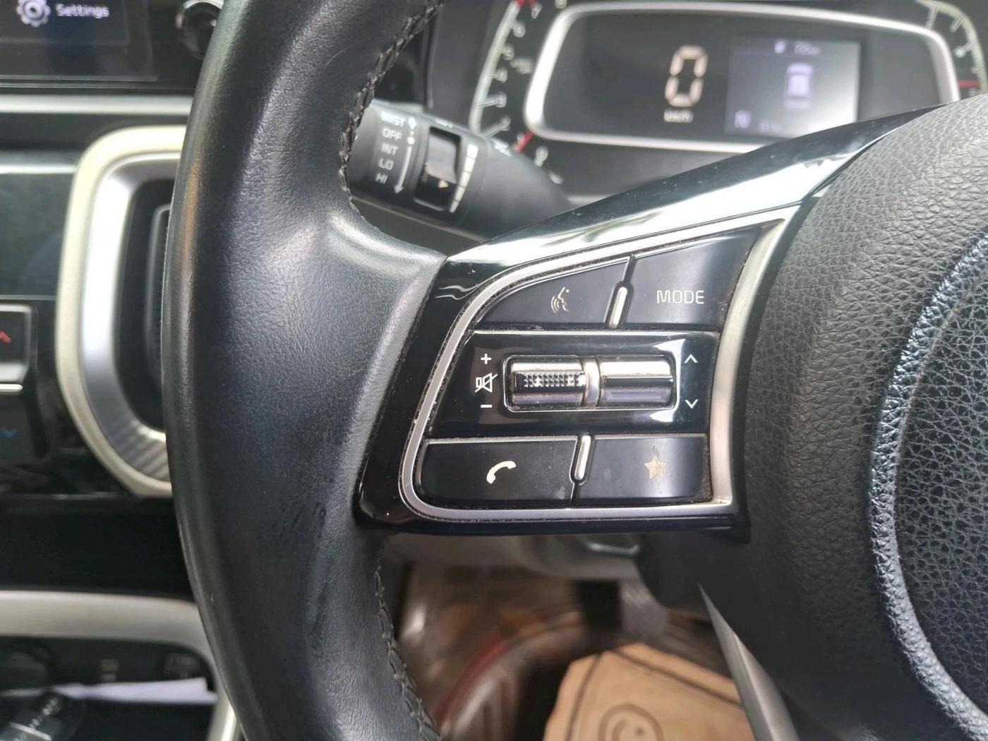 2021 KIA SONET HTX 1.0 IMT, Petrol, Manual, 56,207 km, interior
