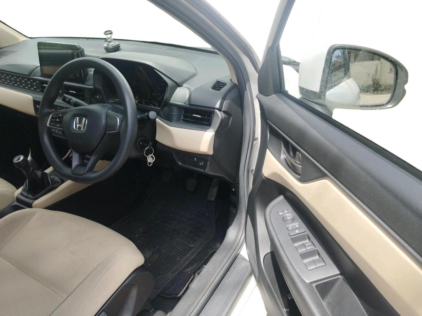 2025 Honda Amaze 1.2L I-VTEC V , Petrol, Manual, 15,932 km, interior
